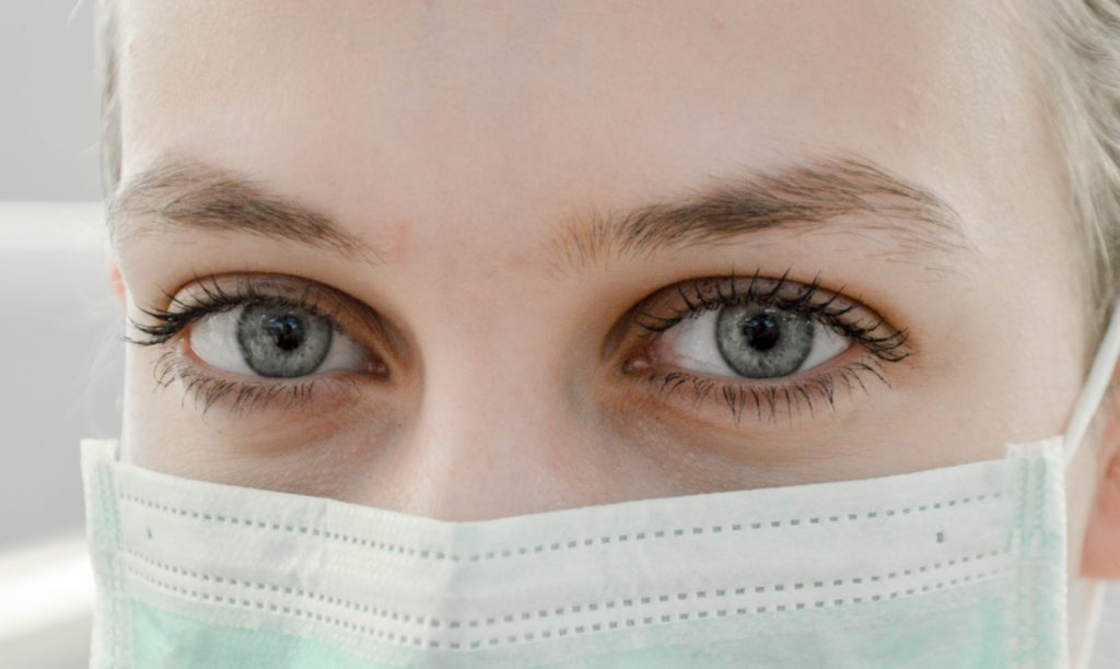 female dentist talking about her experience from a dental externship